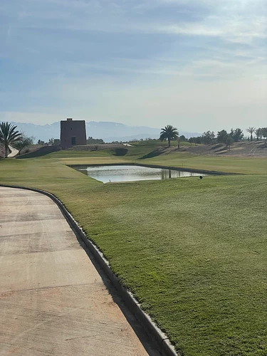 rectangle-greens-noria-golf-in-marrakech-v0-7494betlv99e1