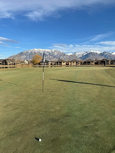 winter-solstice-golf-in-utah-is-this-real-life-v0-2fzg1b0vwg8e1